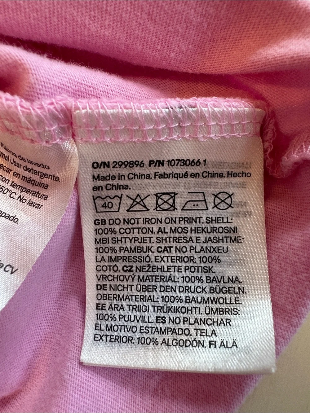 H&M shorts charming graphic